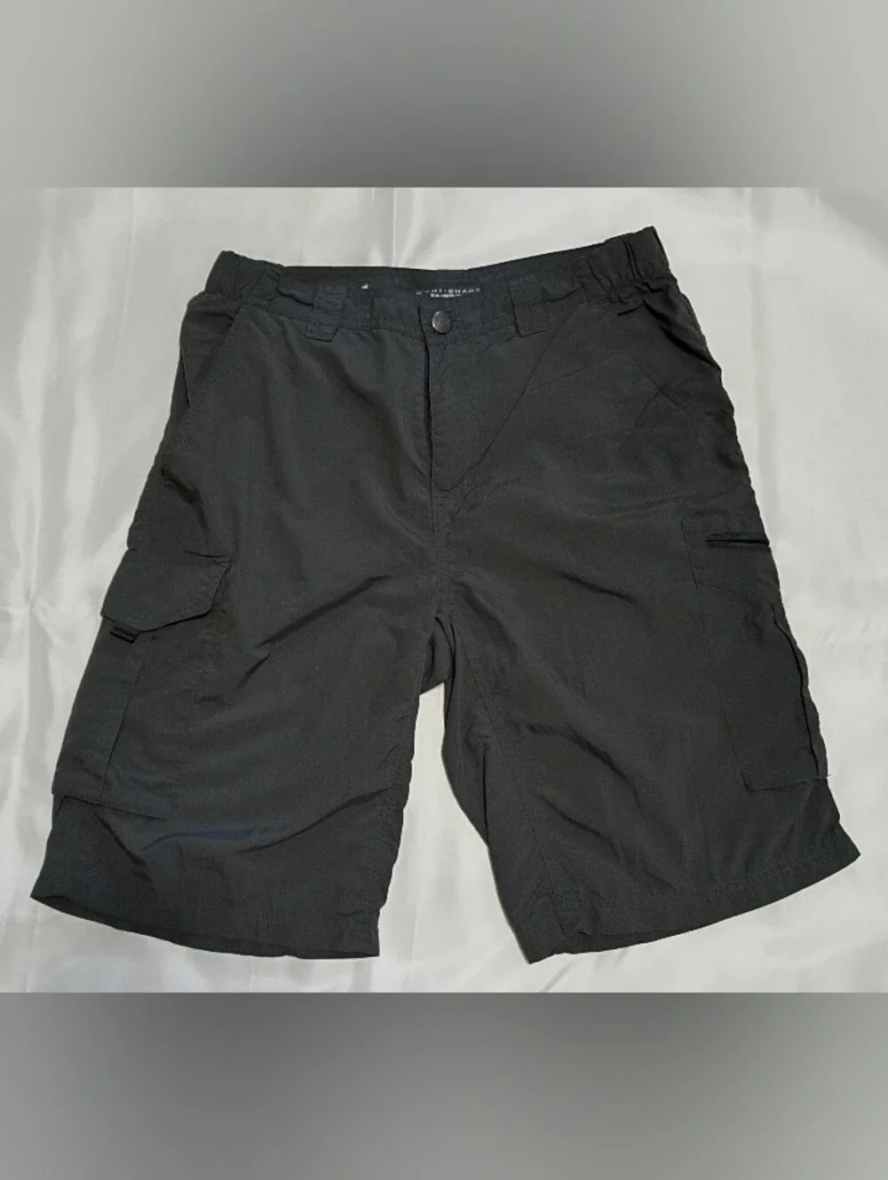 Columbia Omni Shade Charcoal Gray Cargo Bermuda Sport Shorts Men's 32 NWOT